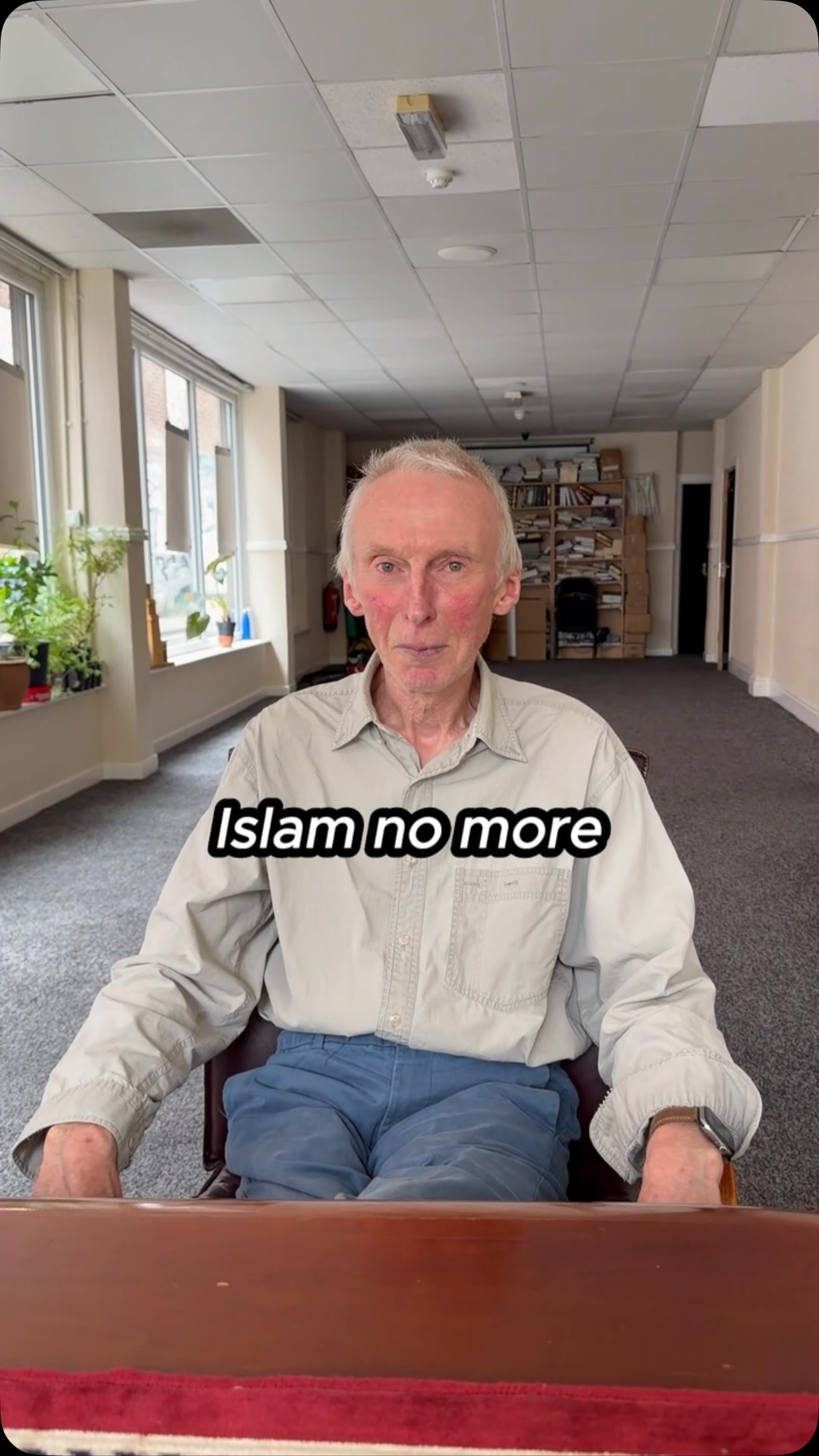 What made him accept Islam? 

#MYF #mosque #revertmuslim #newmuslim #muslimyouthfoundation